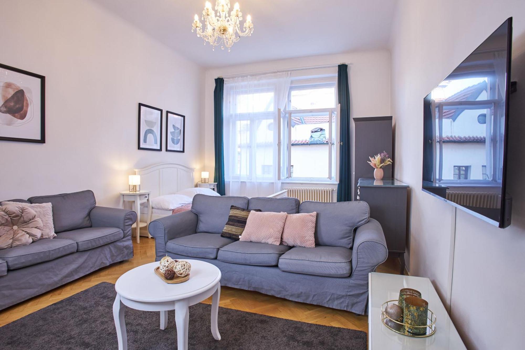 Charles Bridge Premium Apartahotel Praga