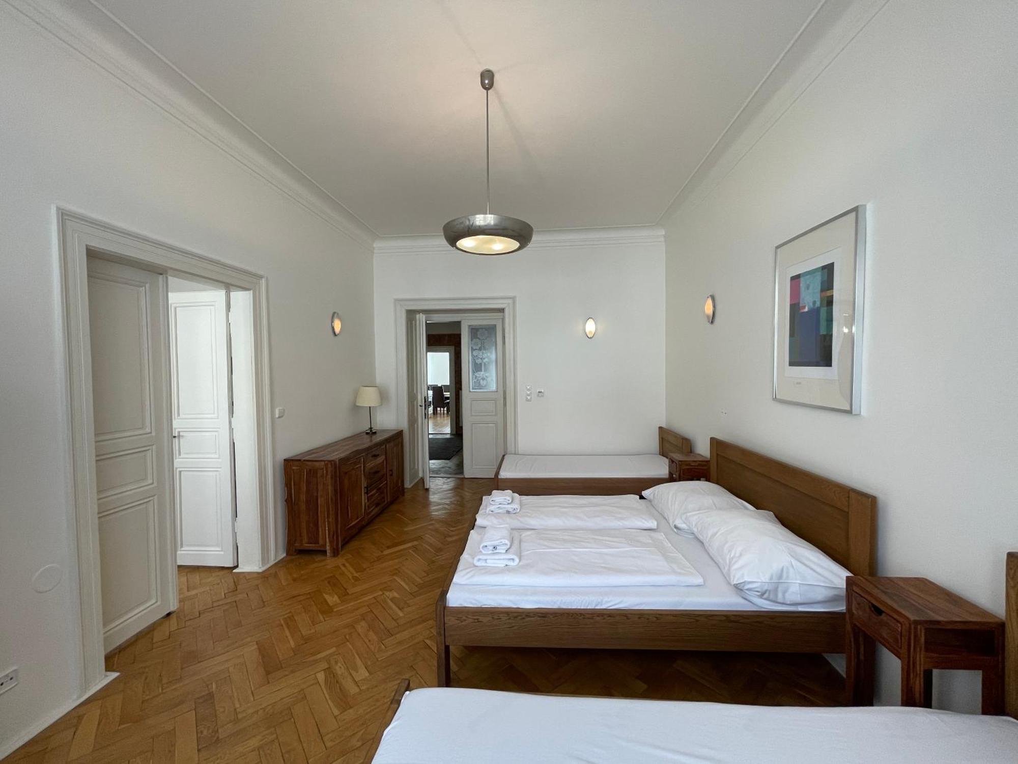 Charles Bridge Premium Apartahotel 4*