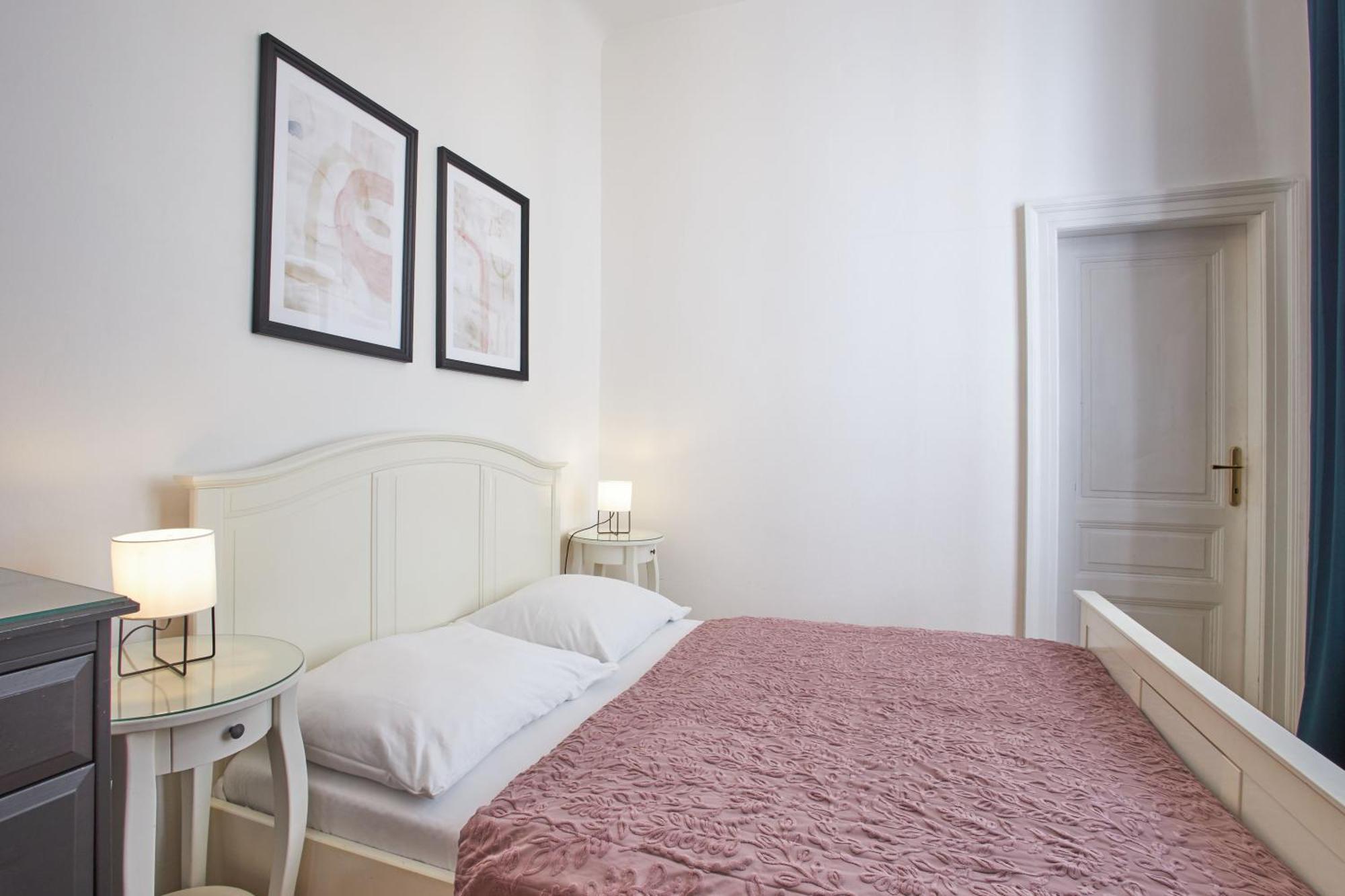 Charles Bridge Premium 4* Praga