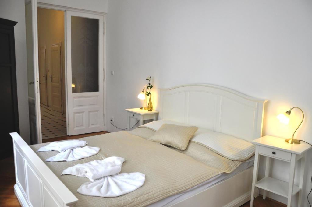Charles Bridge Premium Apartahotel Praga