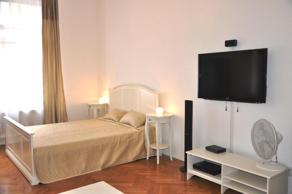 Charles Bridge Premium Apartahotel 4*