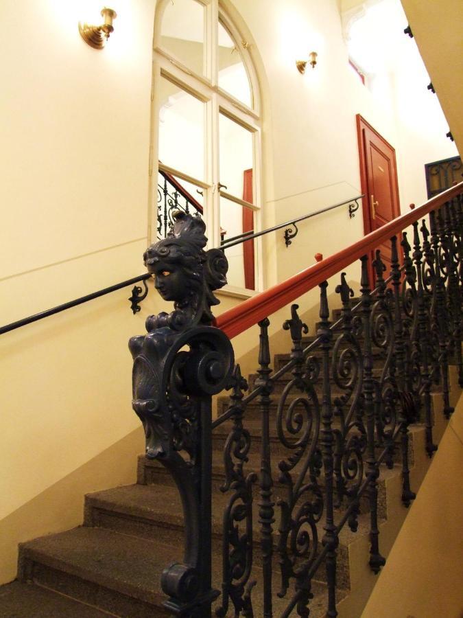 Charles Bridge Premium Apartahotel 4*